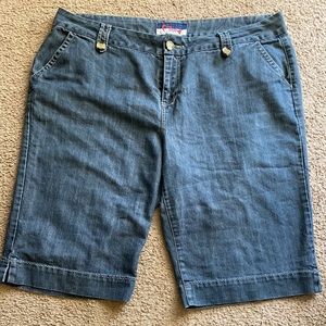 Swak plus size 20W jean shorts.